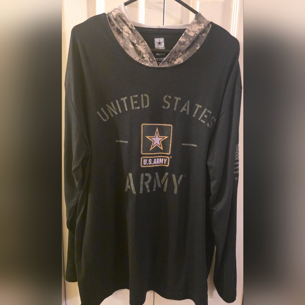 U.S. Army Black Shirt with Star Logo
